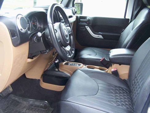 Used 2015 Jeep Wrangler Sahara w/ Dual Top Group image 7