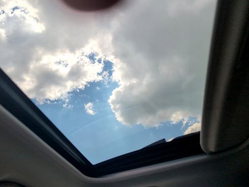 Used 2018 Subaru Outback 2.5i Limited image 23