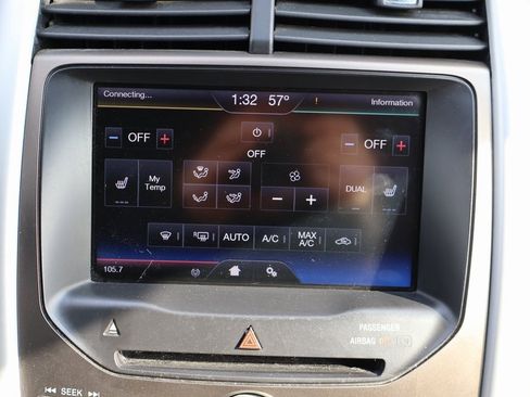 Used 2014 Ford Edge SEL w/ Equipment Group 205A image 9