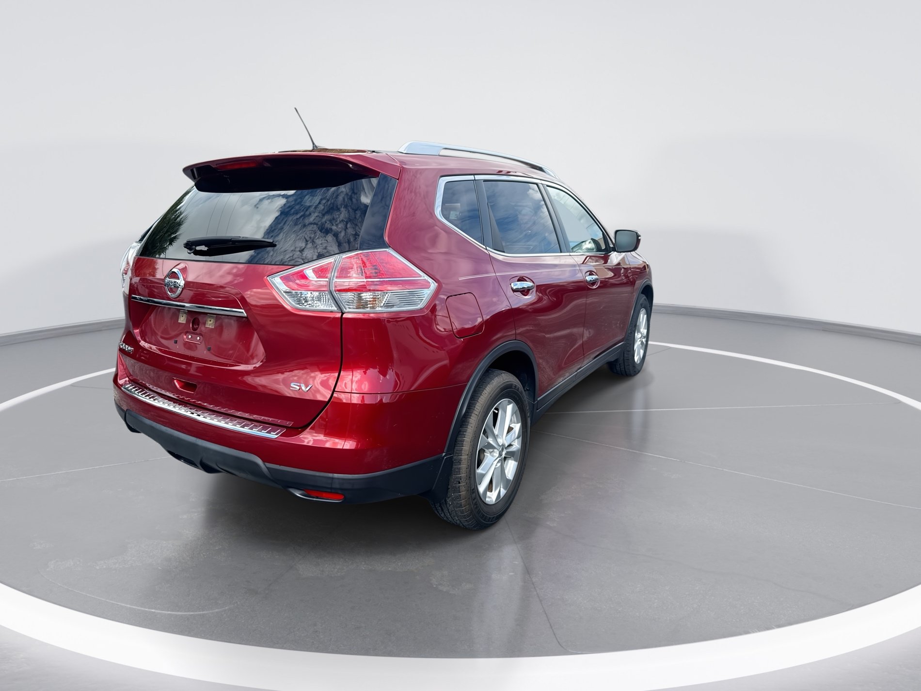 Used 2016 Nissan Rogue SV FWD image 4