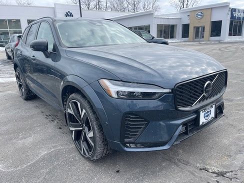 New 2026 Volvo XC60 B5 Ultra w/ Climate Package image 4
