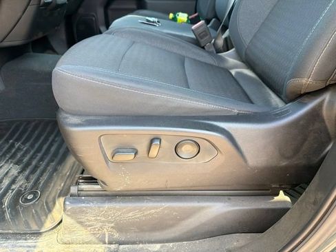 Used 2025 Chevrolet Silverado 1500 Custom Trail Boss AWD/4WD image 16
