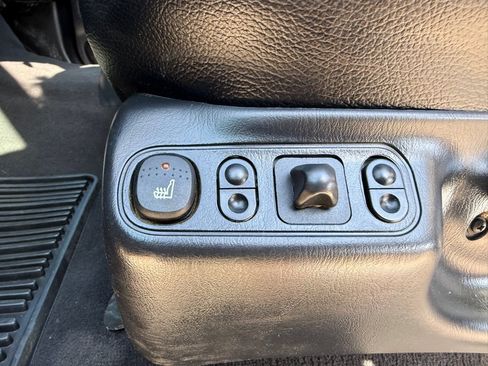 Used 2004 Ford F250 Lariat AWD/4WD image 22
