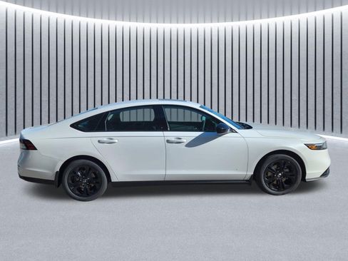 New 2025 Honda Accord SE image 2