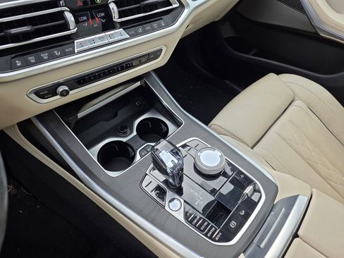 Used 2021 BMW X7 xDrive40i w/ M Sport Package image 18