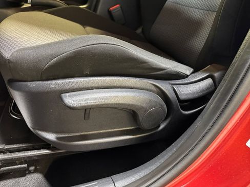 Certified 2023 Kia Soul LX FWD image 13