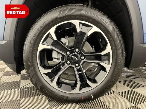 New 2026 Chevrolet Equinox LT image 17