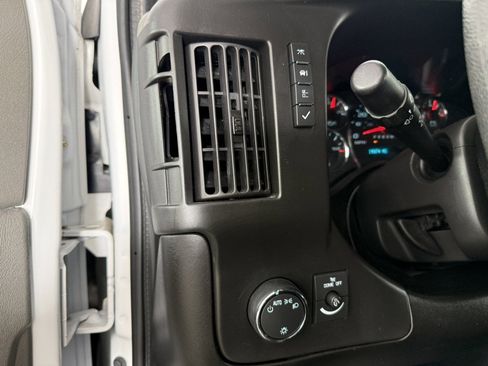 Used 2024 GMC Savana 2500 w/ Driver Convenience Package image 21