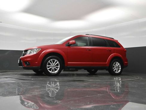 Used 2014 Dodge Journey SXT w/ Flexible Seating Group FWD image 21