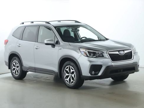 Certified 2021 Subaru Forester Premium image 9