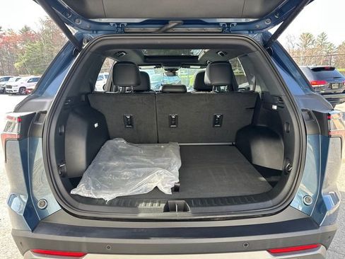 Used 2026 Chevrolet Equinox LT w/ Convenience Package II image 14