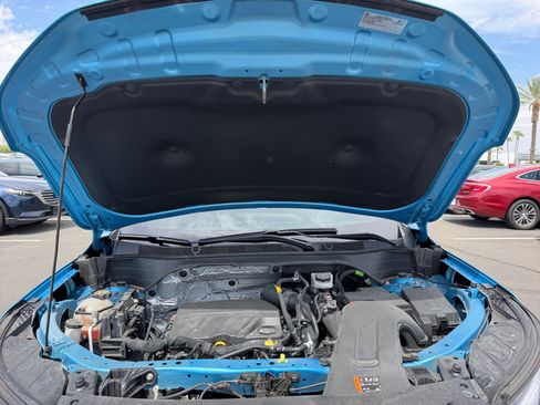 Used 2025 Chevrolet Trax RS w/ Sunroof Package FWD image 22