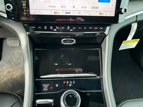 New 2026 Jeep Grand Cherokee Limited w/ Limited Altitude Package AWD/4WD image 19