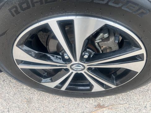 Used 2023 Nissan Sentra SV w/ Trunk Package image 37