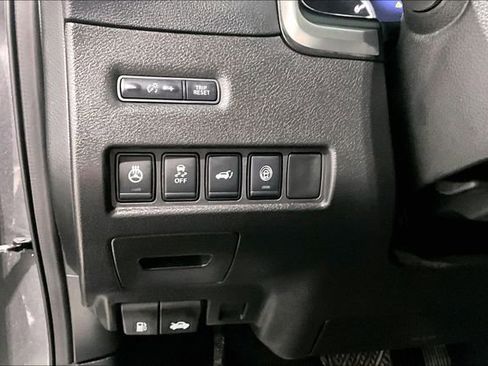 Used 2024 Nissan Murano SV image 39