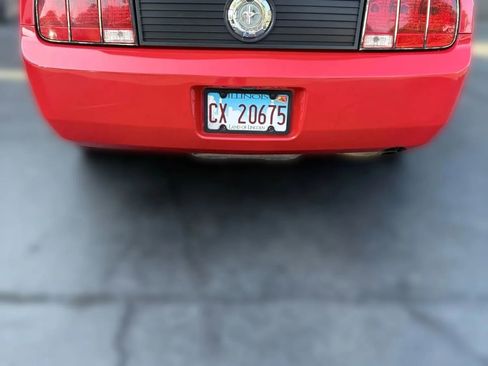 Used 2009 Ford Mustang Premium image 4