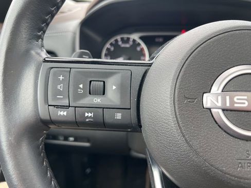 Used 2023 Nissan Rogue SL w/ SL Premium Package AWD/4WD image 17