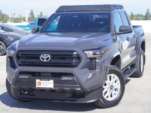 Certified 2025 Toyota Tacoma SR5 image 4