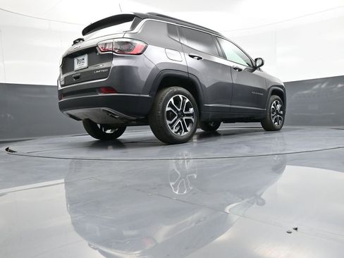 Used 2023 Jeep Compass Limited AWD/4WD image 28