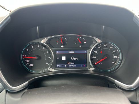 Used 2019 Chevrolet Equinox Premier image 12