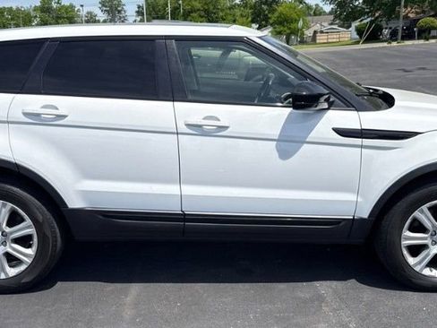 Used 2017 Land Rover Range Rover Evoque SE AWD/4WD image 10