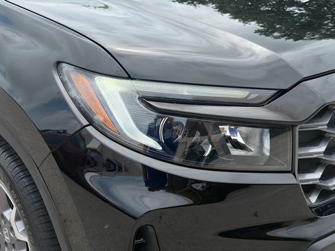 Certified 2023 Honda Passport TrailSport image 35