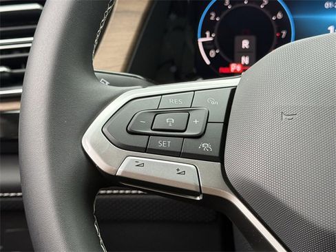 New 2026 Volkswagen Atlas SE image 10