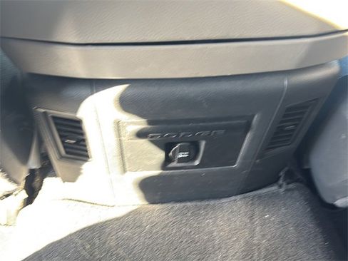 Used 2011 RAM 1500 Big Horn image 16