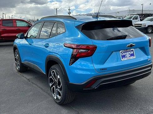 New 2025 Chevrolet Trax RS w/ Driver Confidence Package image 7