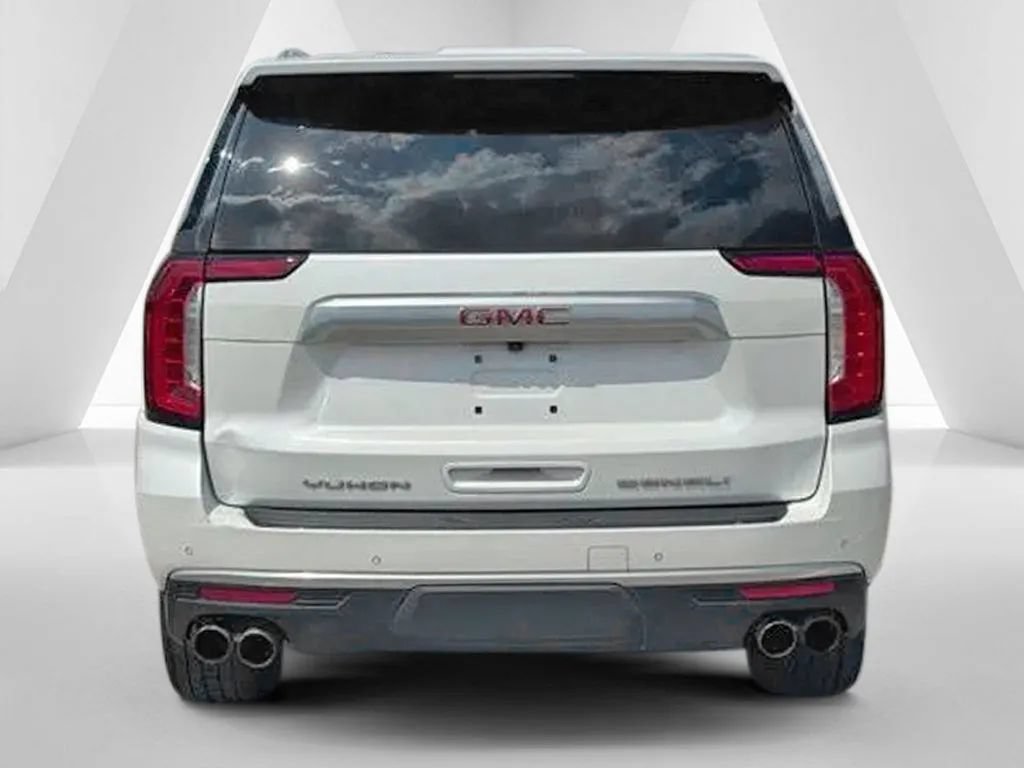 Used 2023 GMC Yukon Denali AWD/4WD image 6