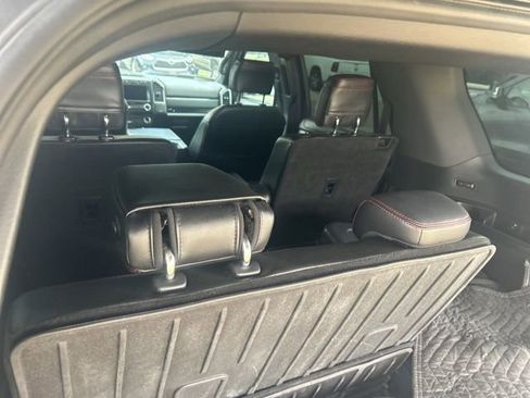 Used 2020 Ford Expedition Limited w/ Equipment Group 303A AWD/4WD image 11