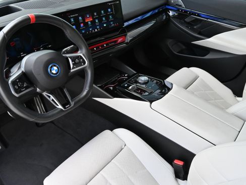 Certified 2024 BMW i5 M60 AWD/4WD image 14