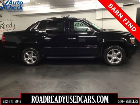 Used 2012 Chevrolet Avalanche LTZ image 1
