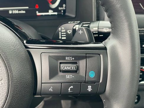 Certified 2024 Nissan Rogue Platinum AWD/4WD image 26