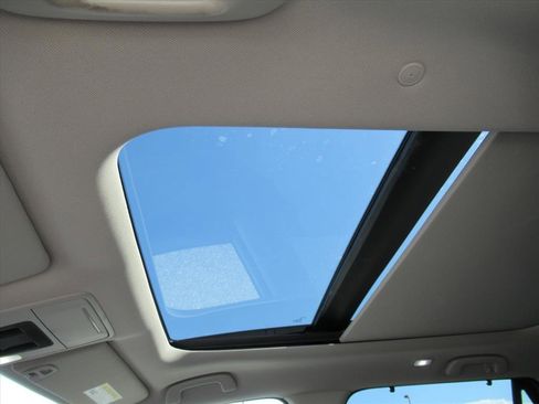 Used 2023 Honda Pilot Touring image 32