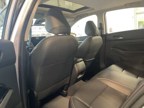 Used 2024 Nissan Altima 2.5 SR w/ SR Premium Package image 20