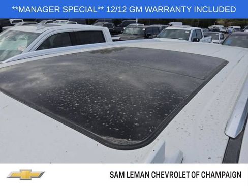 Used 2022 GMC Yukon Denali w/ Advanced Technology Package AWD/4WD image 3