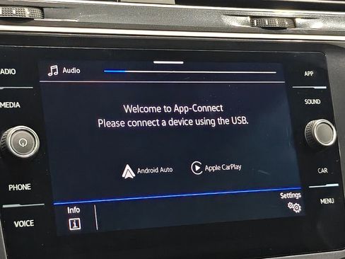 Used 2024 Volkswagen Tiguan SE R-Line image 42