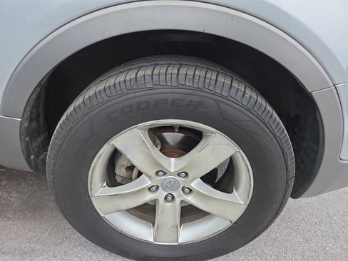 Used 2011 Hyundai Veracruz Limited image 2