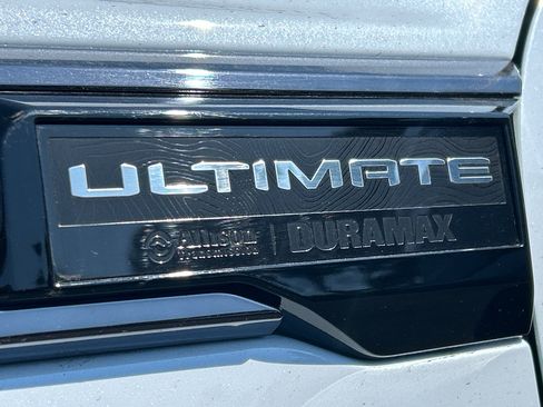New 2026 GMC Sierra 2500 Denali Ultimate w/ LPO, Black Badging Package AWD/4WD image 12
