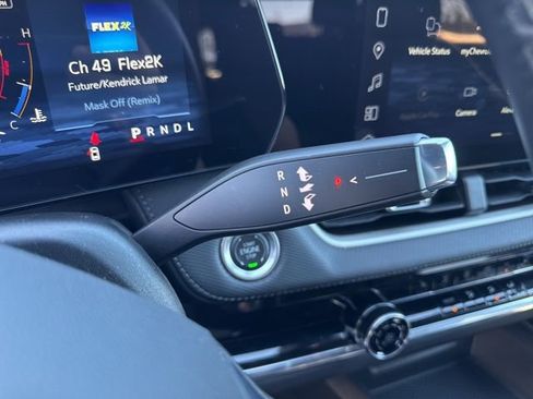 Certified 2025 Chevrolet Equinox LT image 17