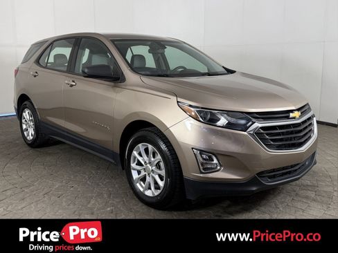 Used 2018 Chevrolet Equinox LS FWD image 1