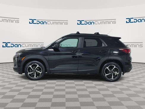 Used 2021 Chevrolet TrailBlazer RS w/ Sun and Liftgate Package AWD/4WD image 5