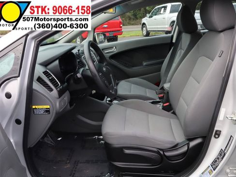 Used 2018 Kia Forte LX FWD image 12