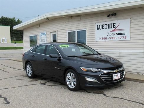 Used 2022 Chevrolet Malibu LT image 4