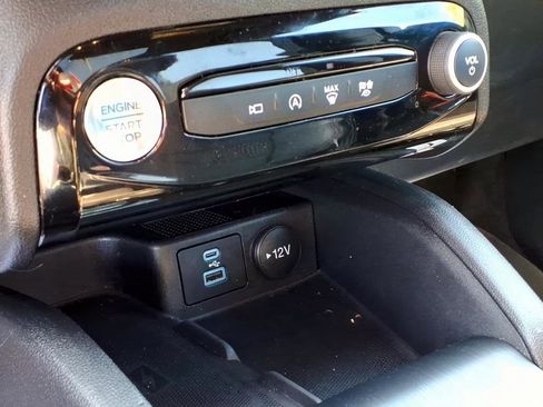 Used 2023 Ford Escape ST-Line Select AWD/4WD image 22