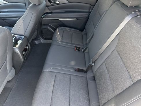 Used 2024 Chevrolet Traverse LS image 17