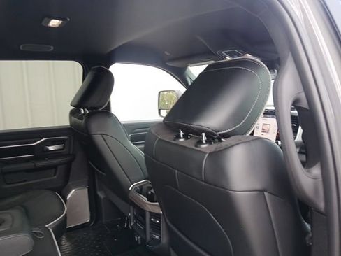 New 2026 RAM 4500 4x4 Crew Cab DRW w/ Laramie Trim Package image 24