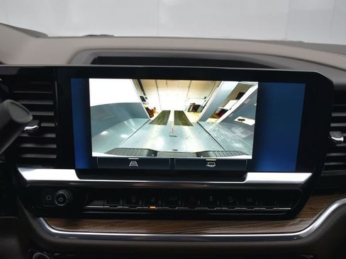 Used 2024 Chevrolet Silverado 3500 LT w/ Z71 Off-Road Package image 10