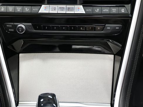 Used 2020 BMW 840i 840i Convertible 2D w/ M Sport Package image 37